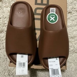 Adidas Brown Yeezy Slides with Tags